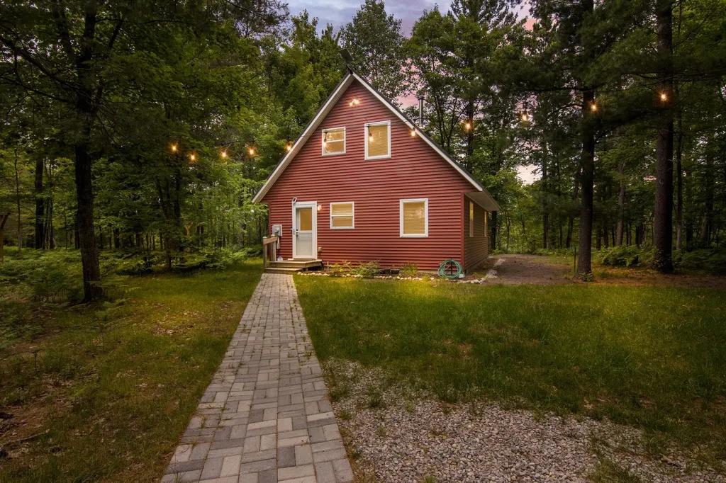 5174 N Crofton Road, SW Kalkaska Township MI 49680