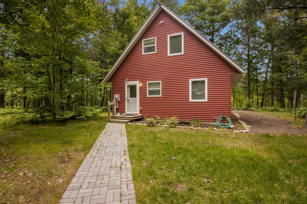 5174 N Crofton Road, SW Kalkaska Township MI 49680