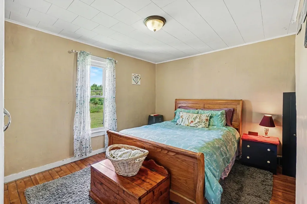 7615 Pleasant Hill Road Banks Township MI 49729