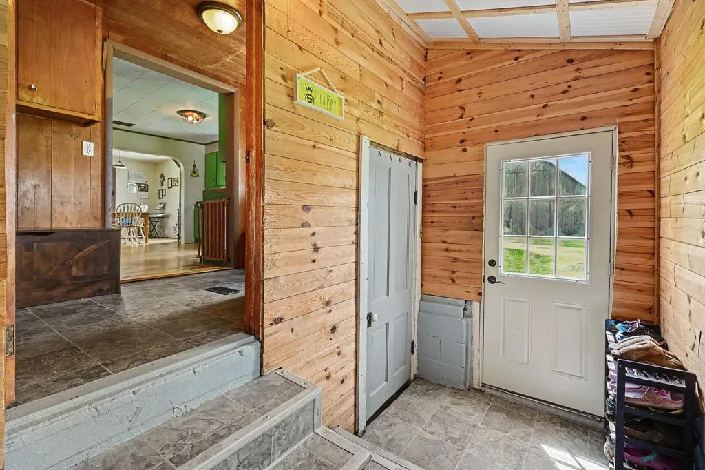 7615 Pleasant Hill Road Banks Township MI 49729