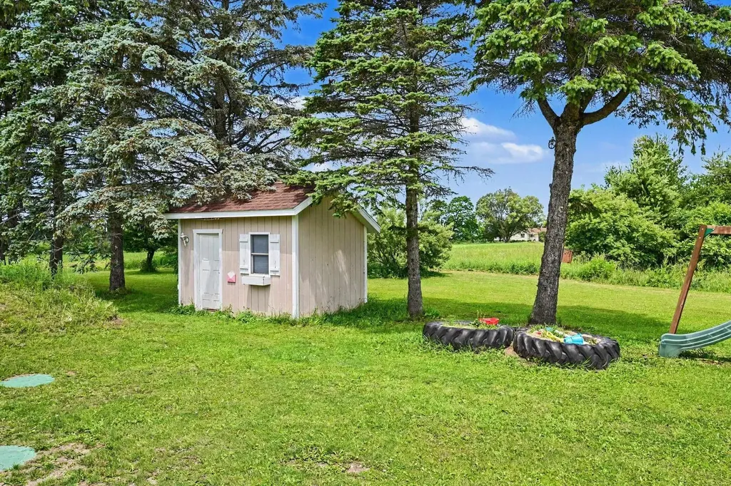 7615 Pleasant Hill Road Banks Township MI 49729