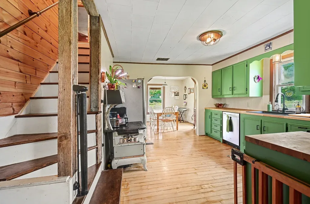 7615 Pleasant Hill Road Banks Township MI 49729