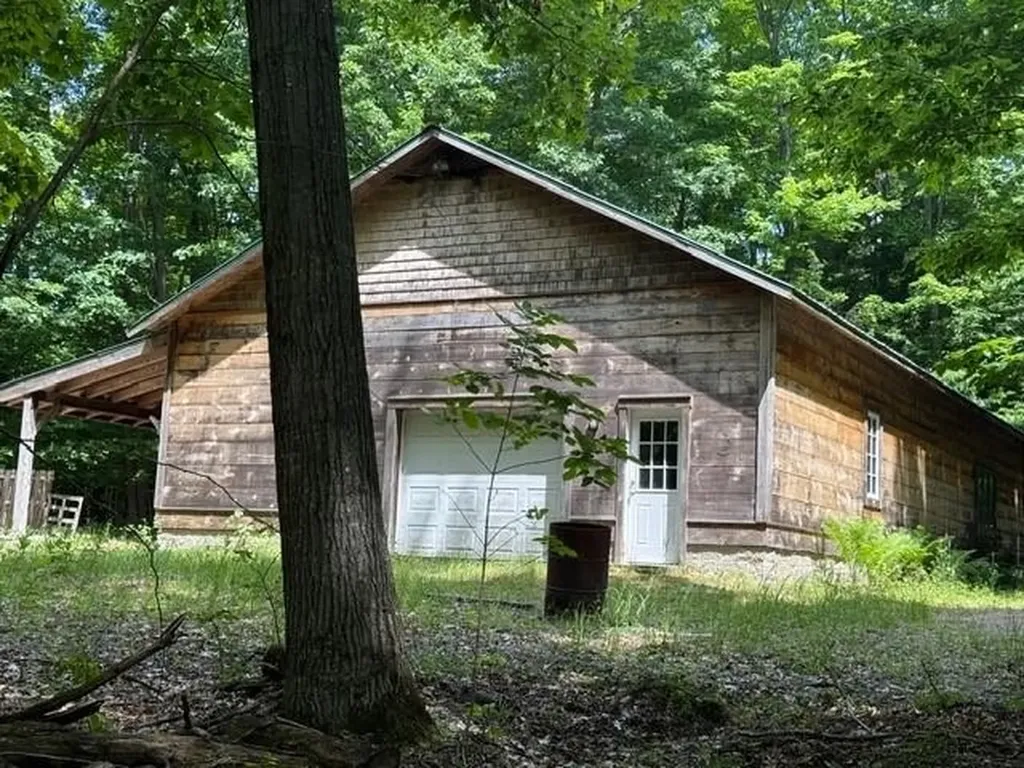 16568 Wagner Road Almira Township MI 49650
