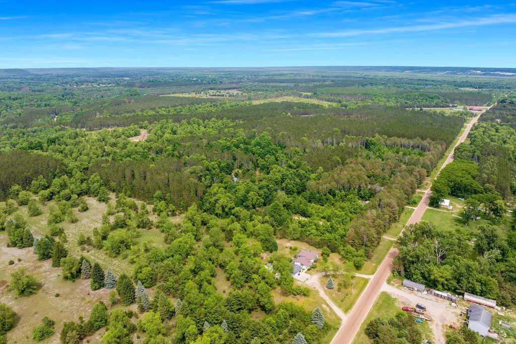 16514 Vondra Springdale Township MI 49683
