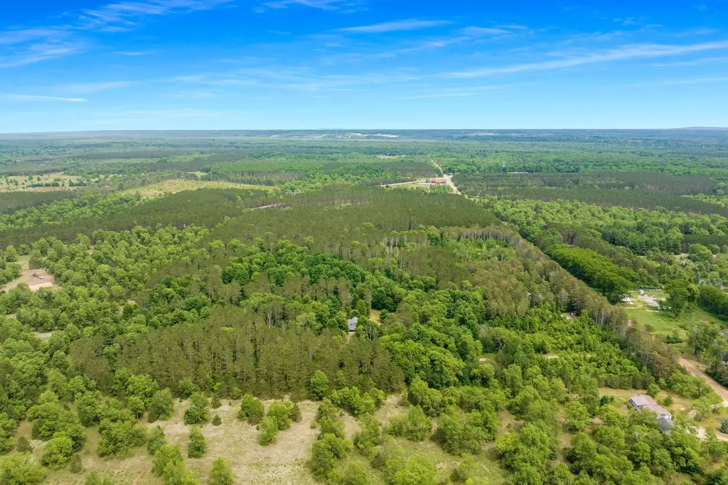 16514 Vondra Springdale Township MI 49683
