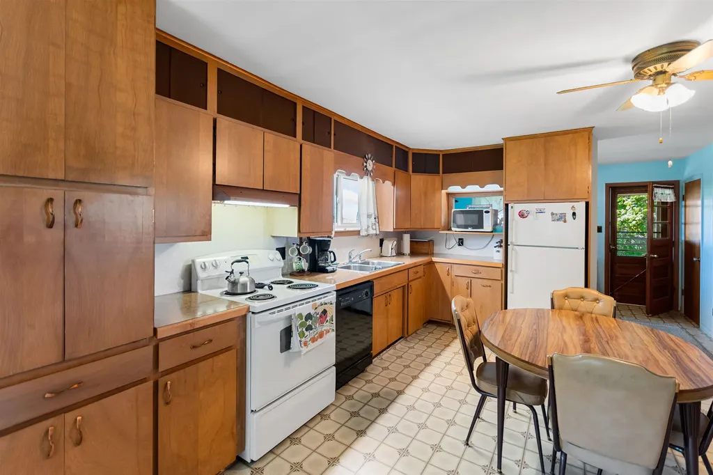 3102 S 9 Road Slagle Township MI 49638