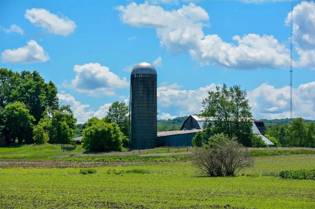 3102 S 9 Road Slagle Township MI 49638