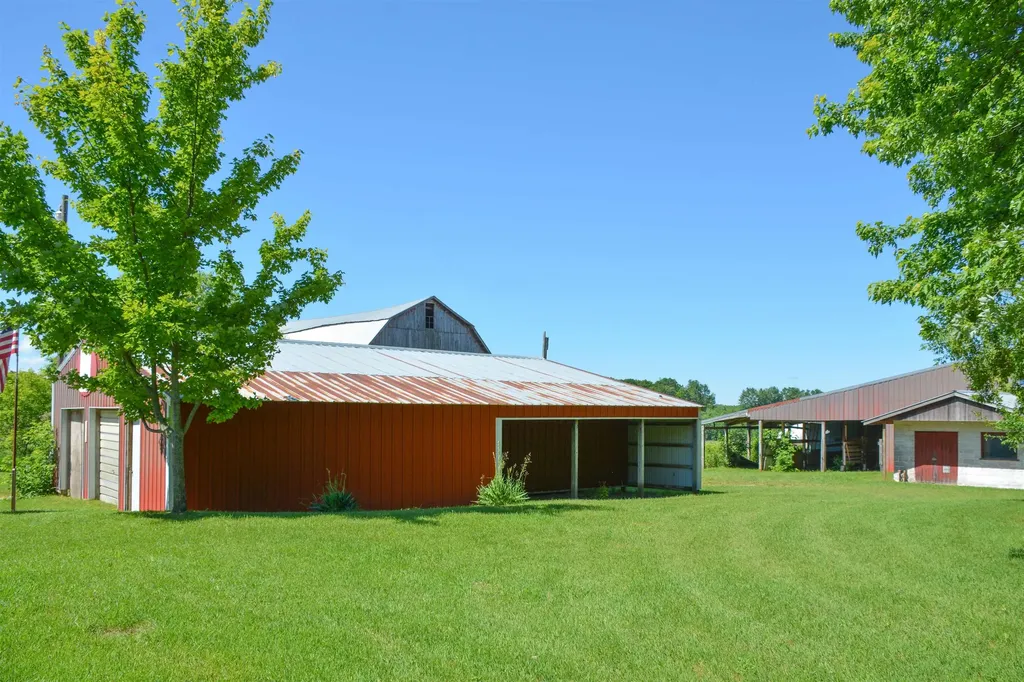 3102 S 9 Road Slagle Township MI 49638