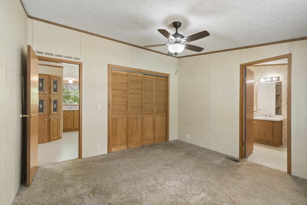 3839 Wallaker Road Joyfield Township MI 49616