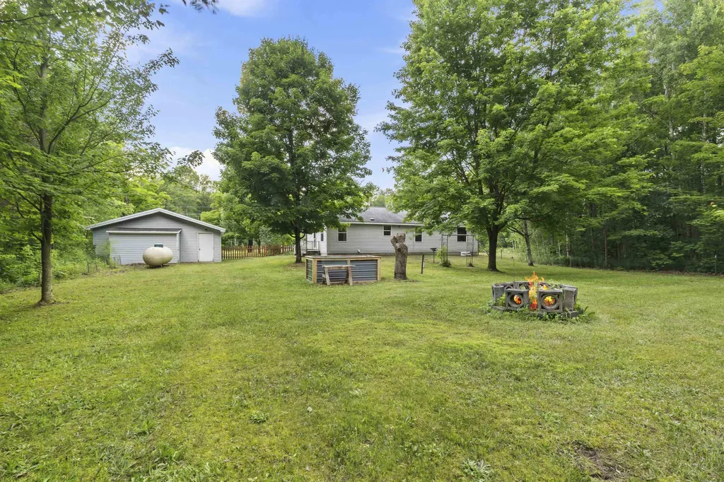 3839 Wallaker Road Joyfield Township MI 49616