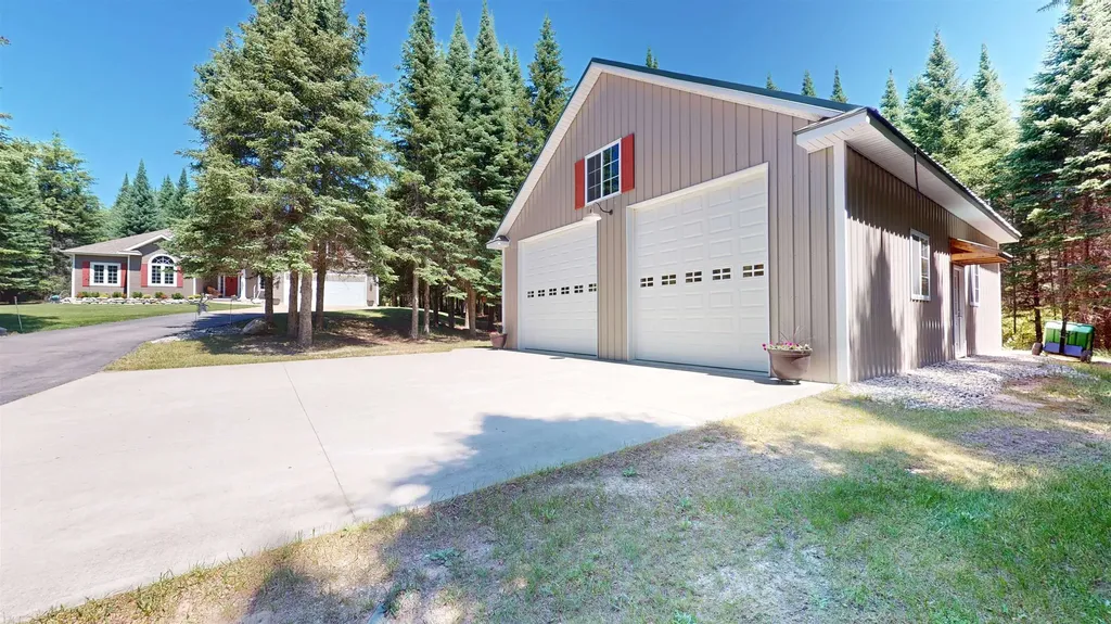 8540 Beland Boulevard Forest Home Township MI 49515
