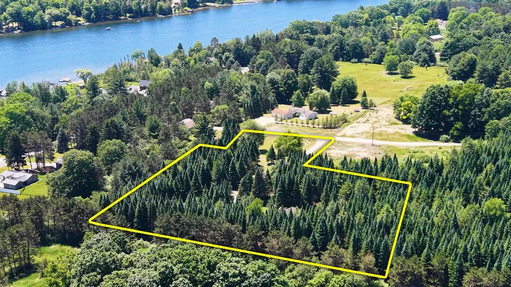 8540 Beland Boulevard Forest Home Township MI 49515