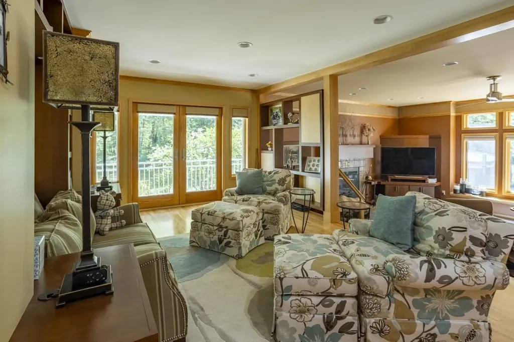 151 Dubonnet Trail Green Lake Township MI 49643
