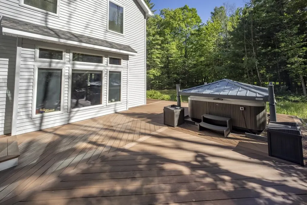 151 Dubonnet Trail Green Lake Township MI 49643