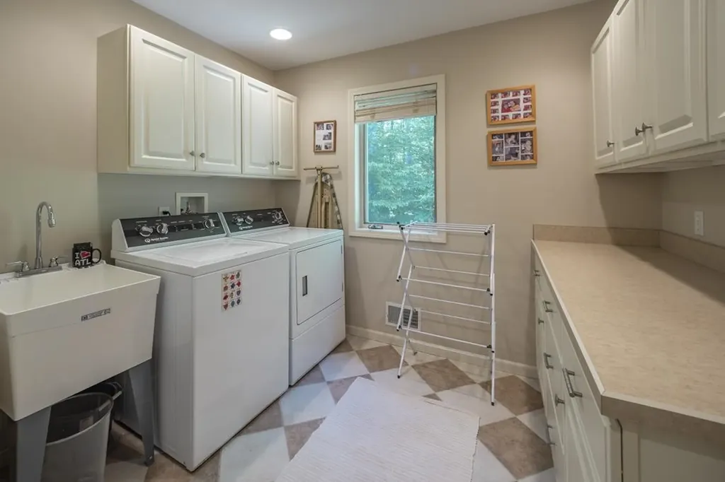 151 Dubonnet Trail Green Lake Township MI 49643