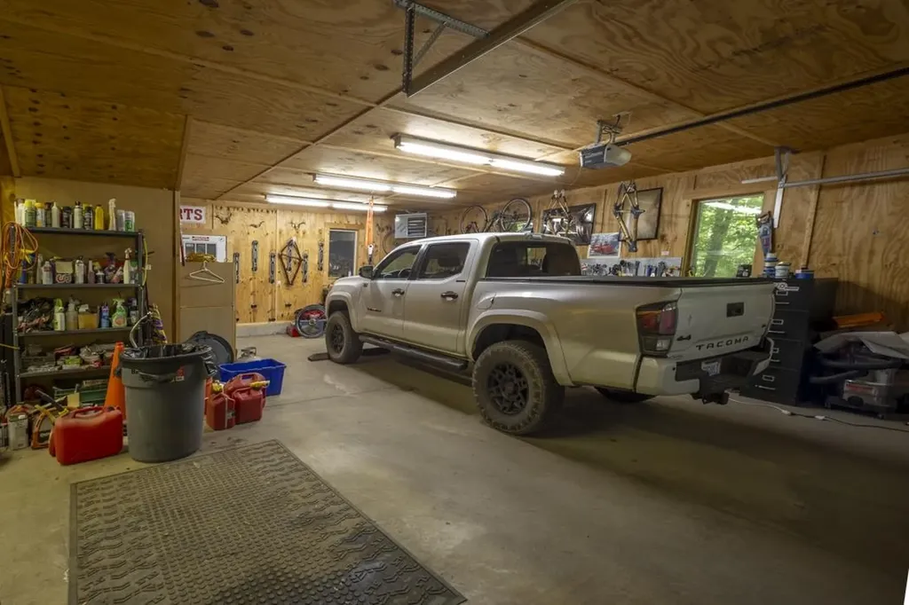 151 Dubonnet Trail Green Lake Township MI 49643
