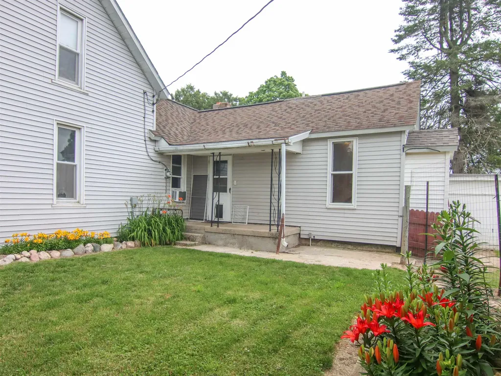 21935 Read Road Cleon Township MI 49625