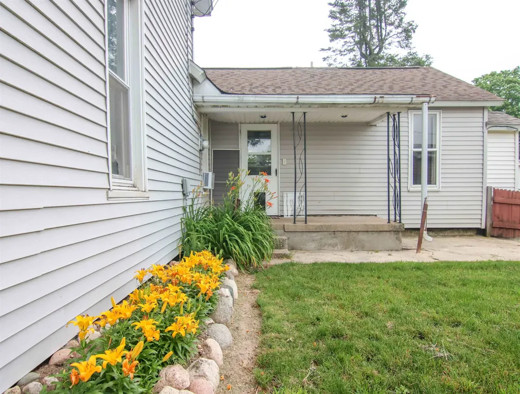 21935 Read Road Cleon Township MI 49625