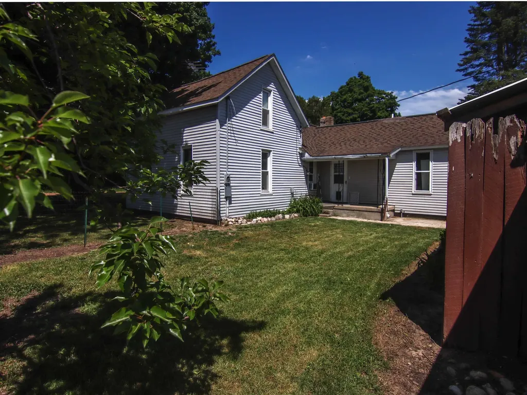 21935 Read Road Cleon Township MI 49625