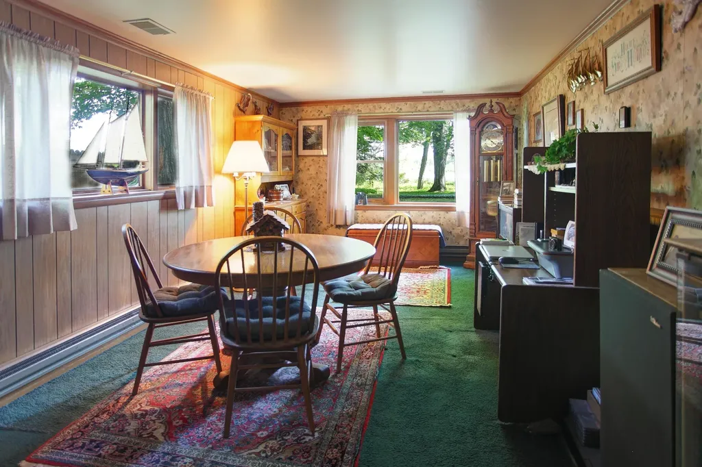 2685 Tonawanda Road Green Lake Township MI 49637