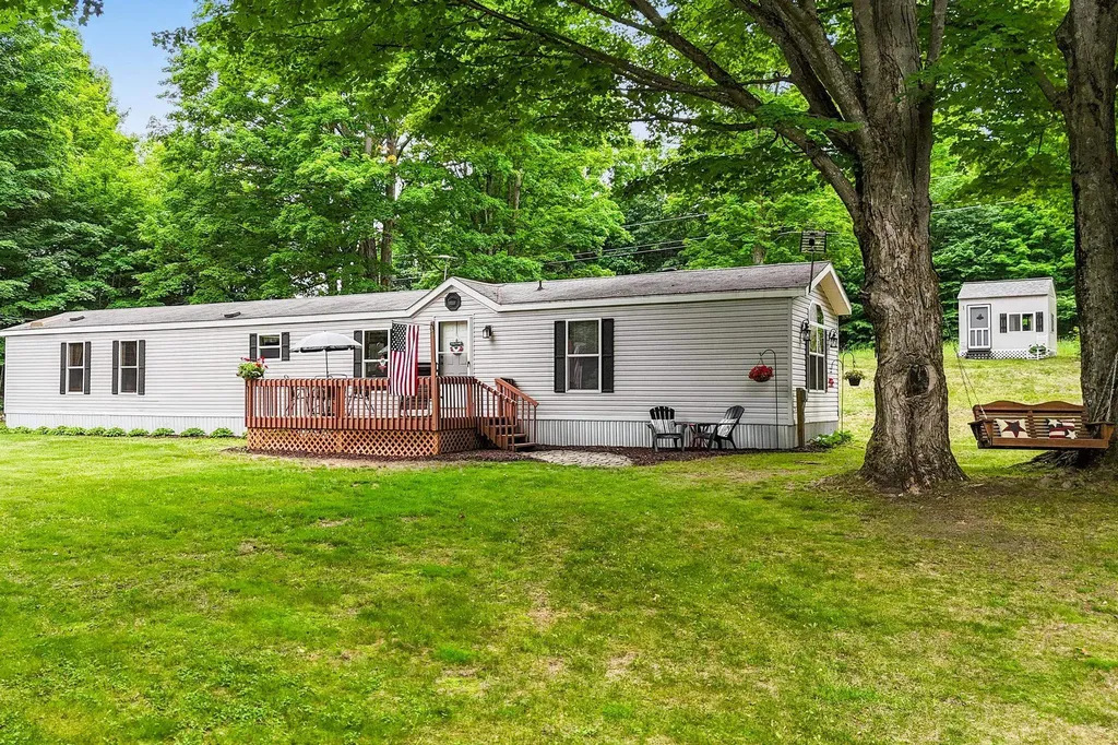 7346 Traverse Road Colfax Township MI 49683