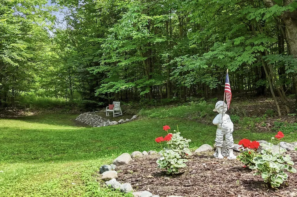 7346 Traverse Road Colfax Township MI 49683