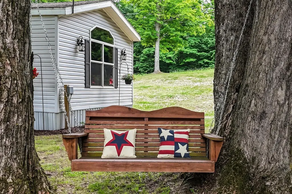 7346 Traverse Road Colfax Township MI 49683