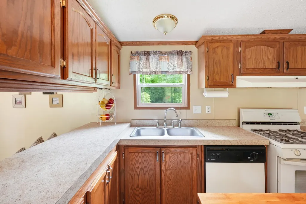 7346 Traverse Road Colfax Township MI 49683