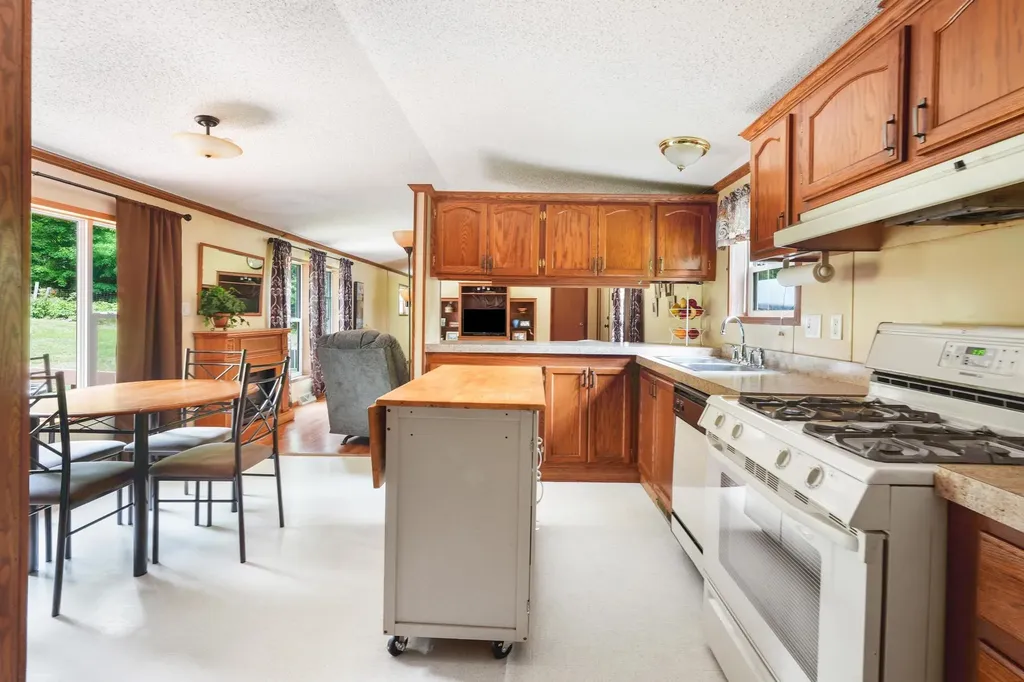 7346 Traverse Road Colfax Township MI 49683