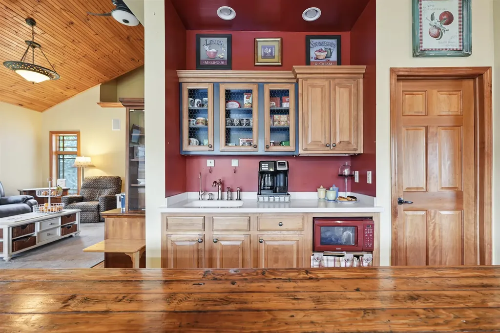 16186 N 200th Avenue Le Roy Township MI 49655