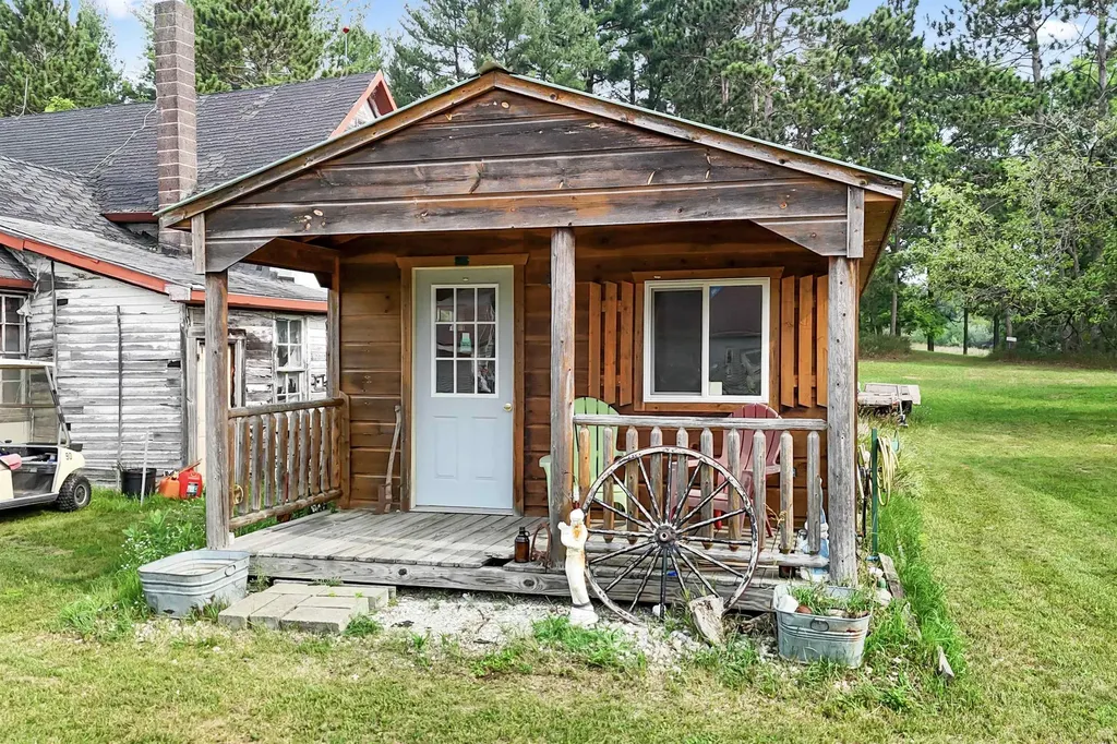 16186 N 200th Avenue Le Roy Township MI 49655
