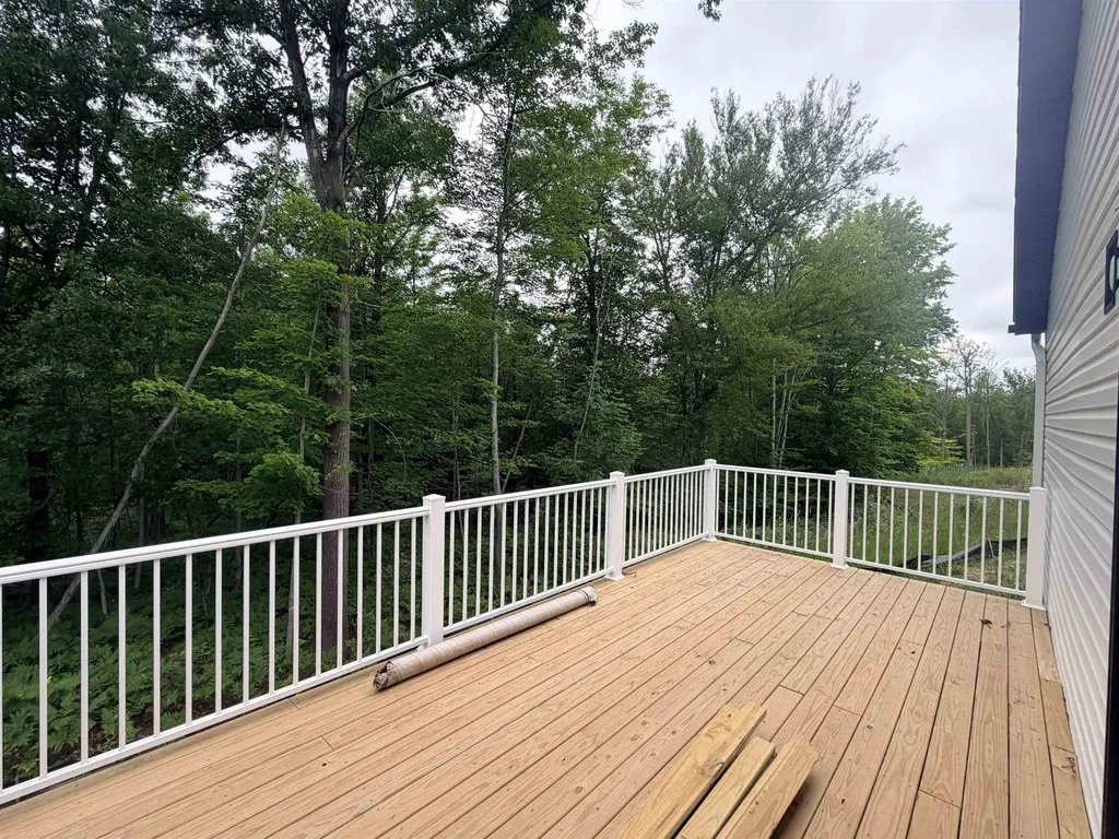 2103 Alta Vista Drive East Bay Township MI 49686