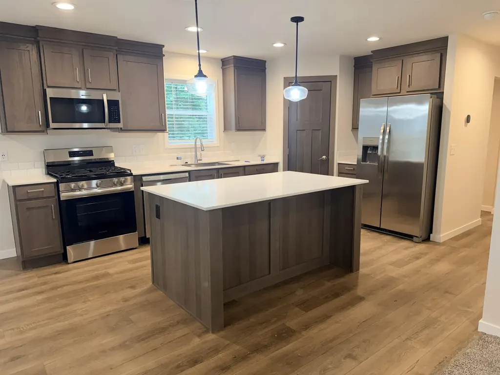 2103 Alta Vista Drive East Bay Township MI 49686