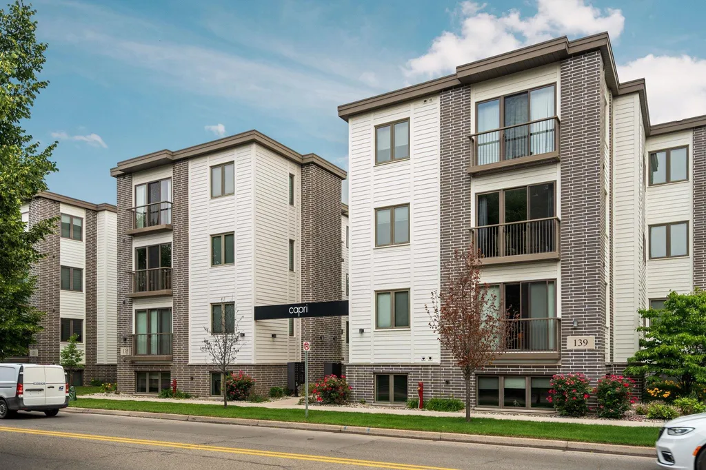 139 E Eighth Street Traverse City City MI 49684