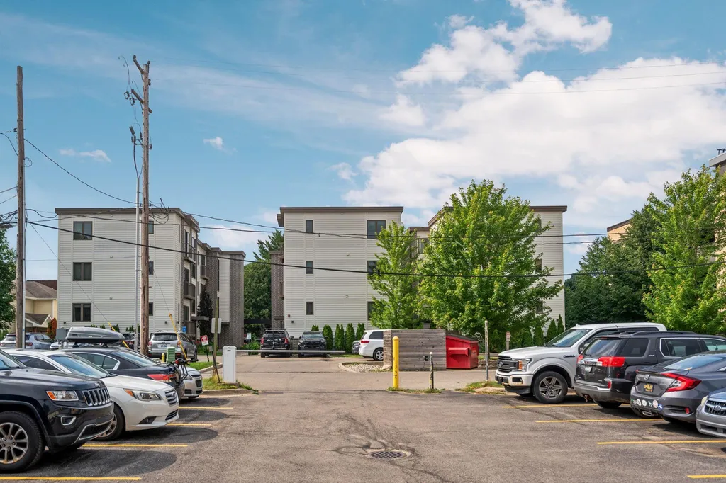 139 E Eighth Street Traverse City City MI 49684