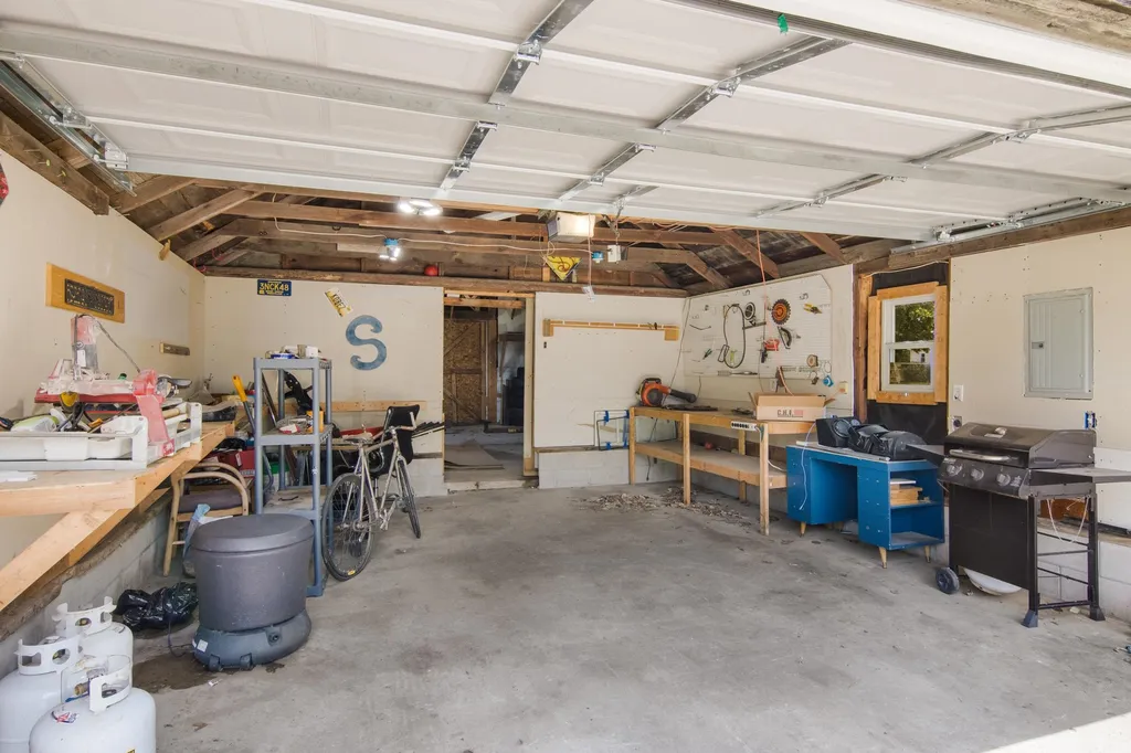 1343 E Duck Lake Road Green Lake Township MI 49637