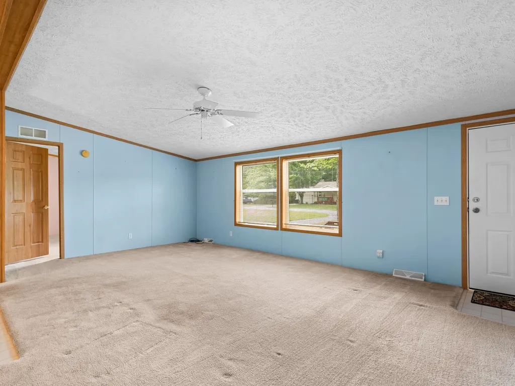 6710 Broadway Street Lake City City MI 49651
