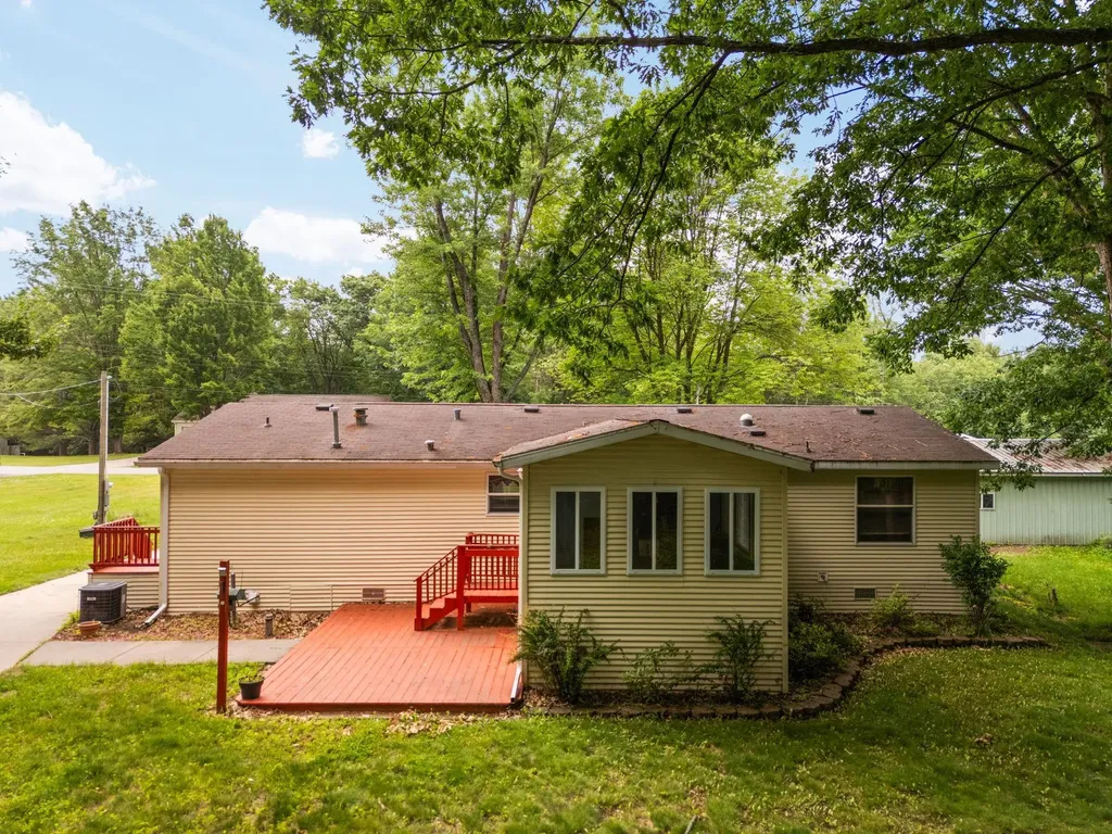 6710 Broadway Street Lake City City MI 49651