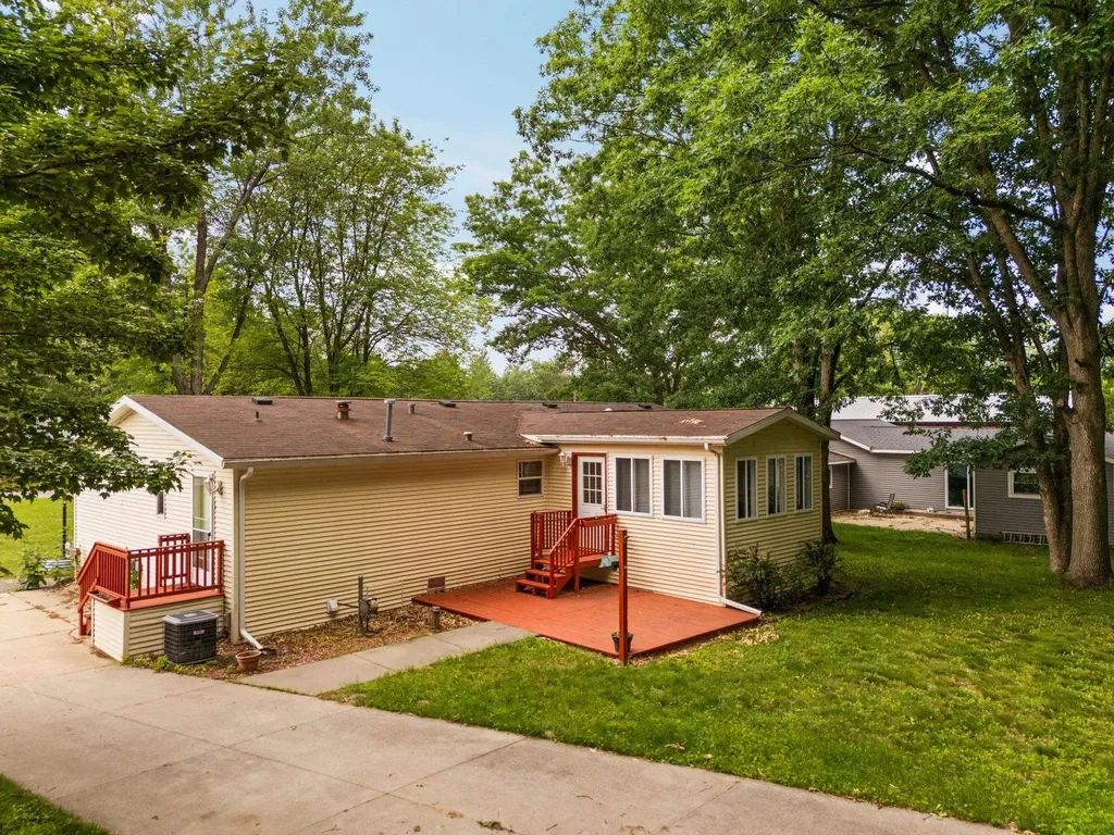 6710 Broadway Street Lake City City MI 49651