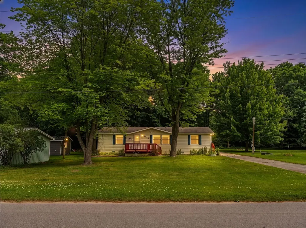 6710 Broadway Street Lake City City MI 49651
