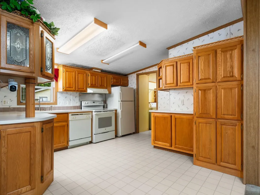 6710 Broadway Street Lake City City MI 49651