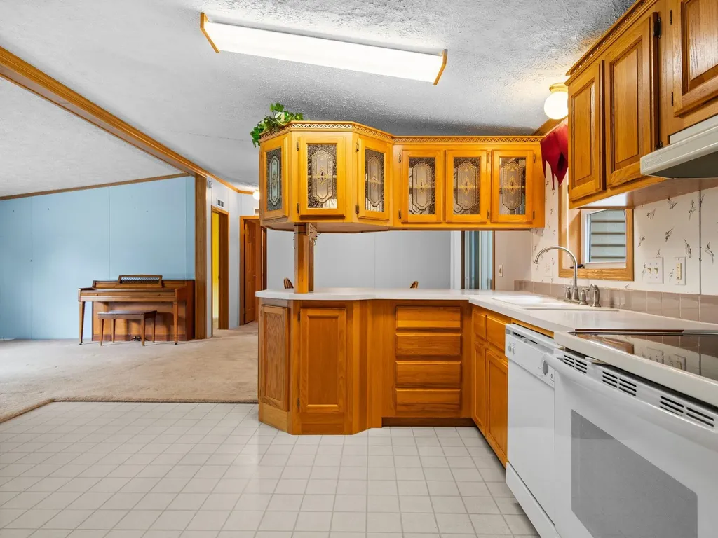 6710 Broadway Street Lake City City MI 49651