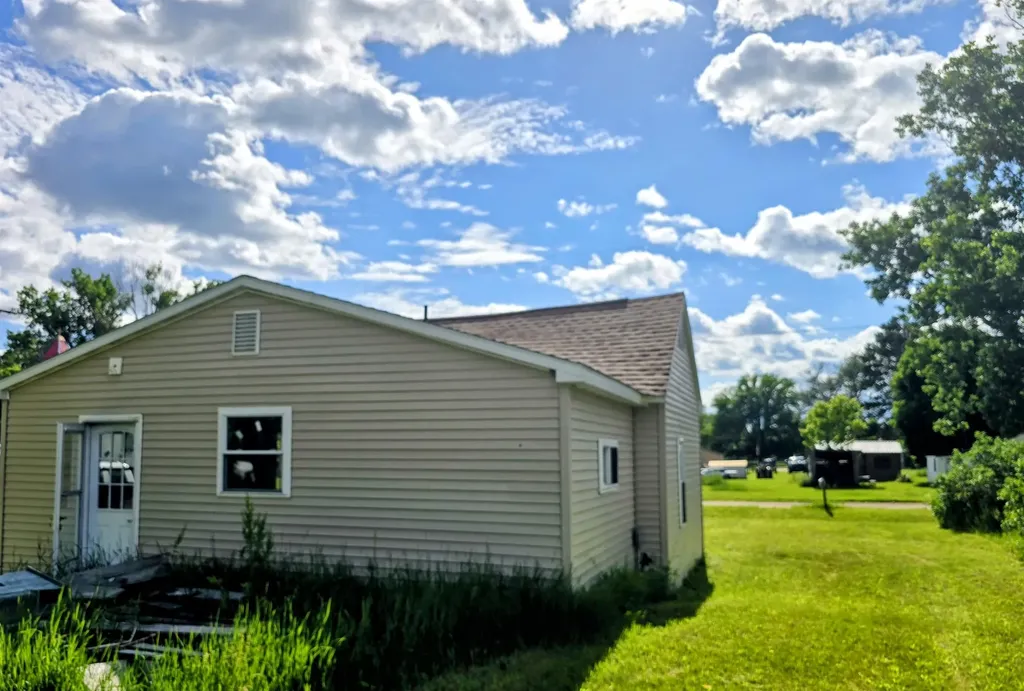 112 N 2nd Street Springville Township MI 49668