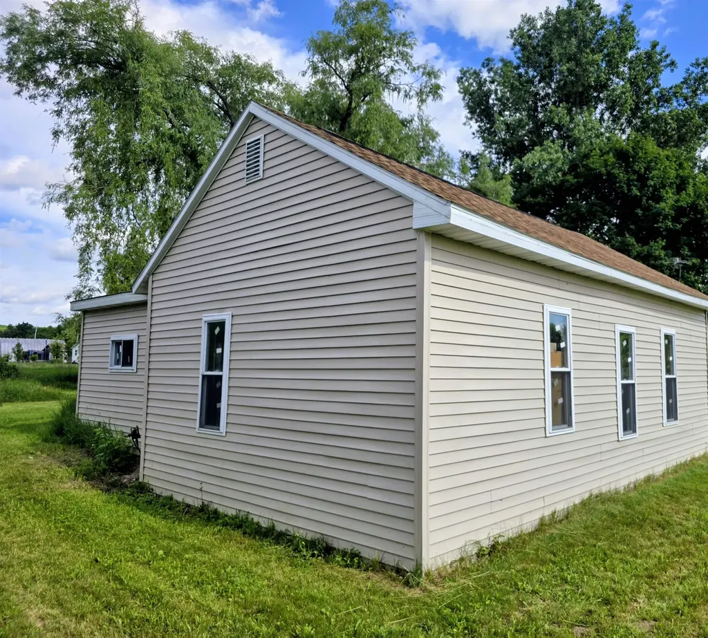 112 N 2nd Street Springville Township MI 49668