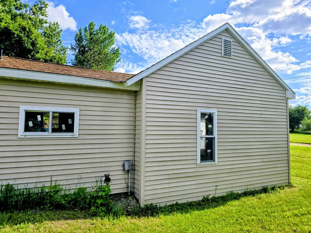 112 N 2nd Street Springville Township MI 49668