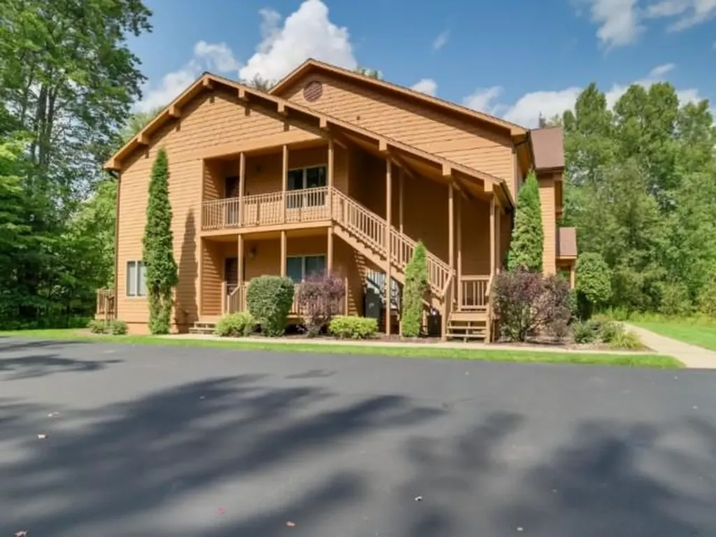 2100 W Schuss Mountain Drive Custer Township MI 49615