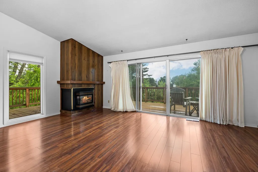 901 Huron Hills Drive Peninsula Township MI 49686