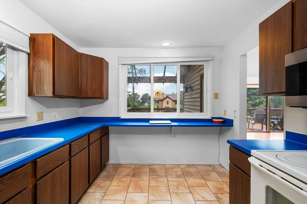901 Huron Hills Drive Peninsula Township MI 49686