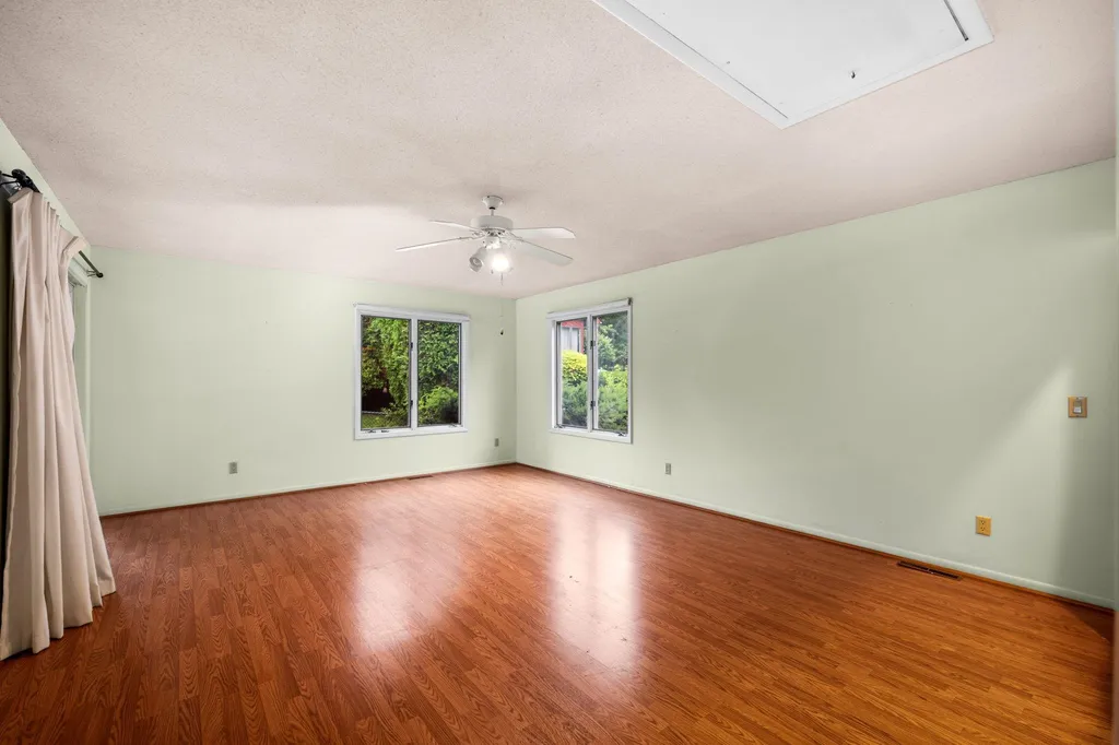 901 Huron Hills Drive Peninsula Township MI 49686