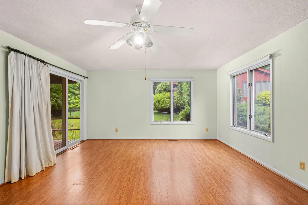 901 Huron Hills Drive Peninsula Township MI 49686